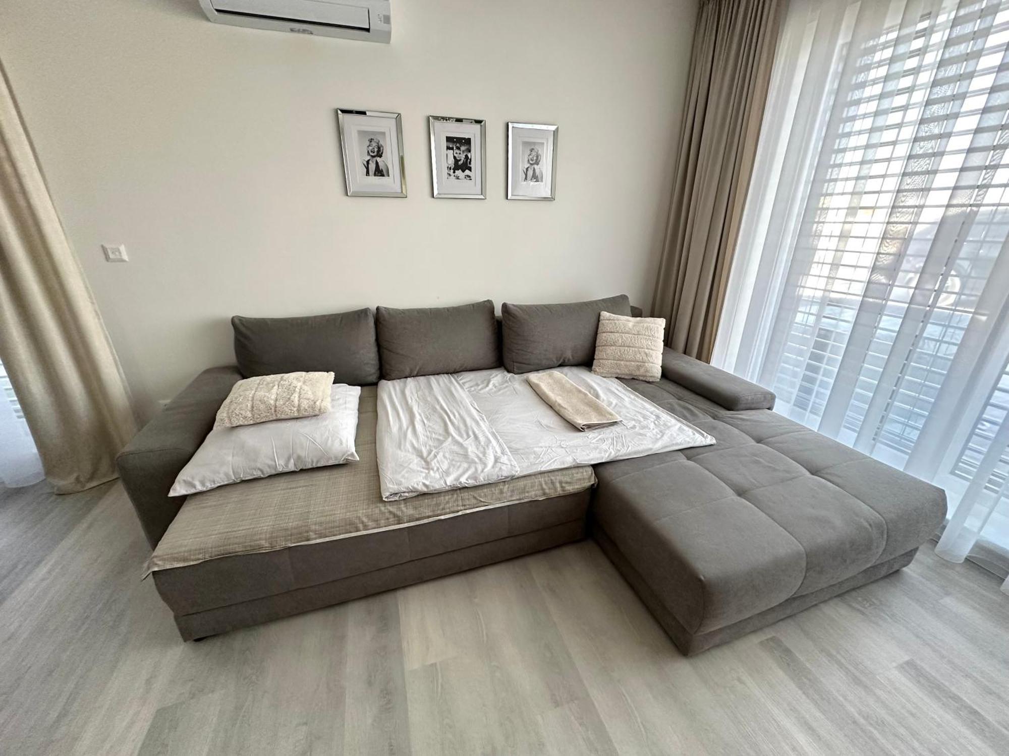 Klimatizovany Apartmanovy Dom S Virivkou, 9A Senec Buitenkant foto